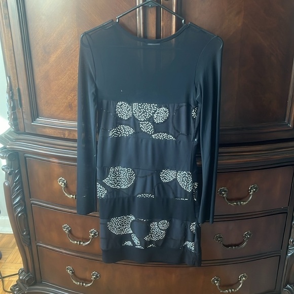 Beautiful stylish top with stones and glitters size small - Picture 2 of 9